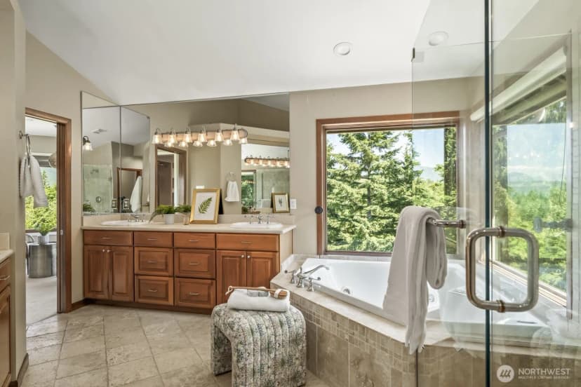 Property photo for 15512 Uplands Way Se, North Bend photo 24