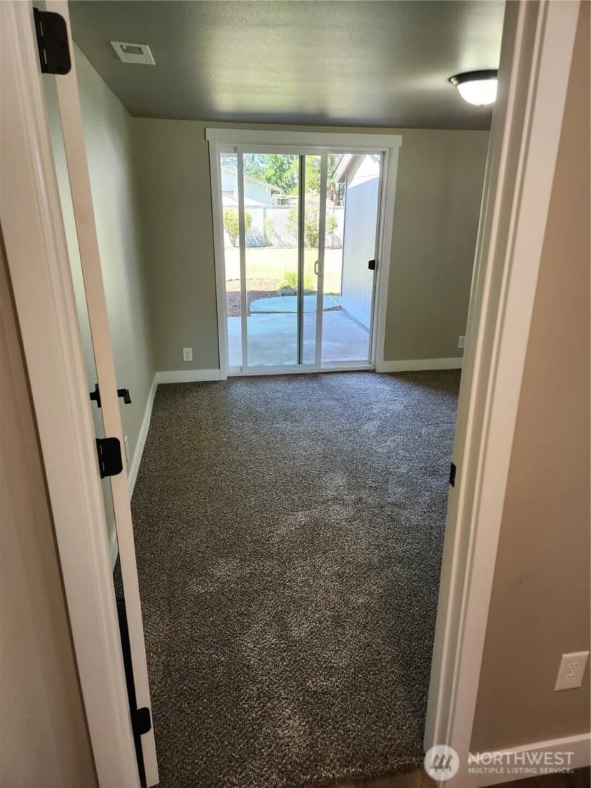 Property photo for 17105 8th Avenue Ct E, Spanaway photo 8