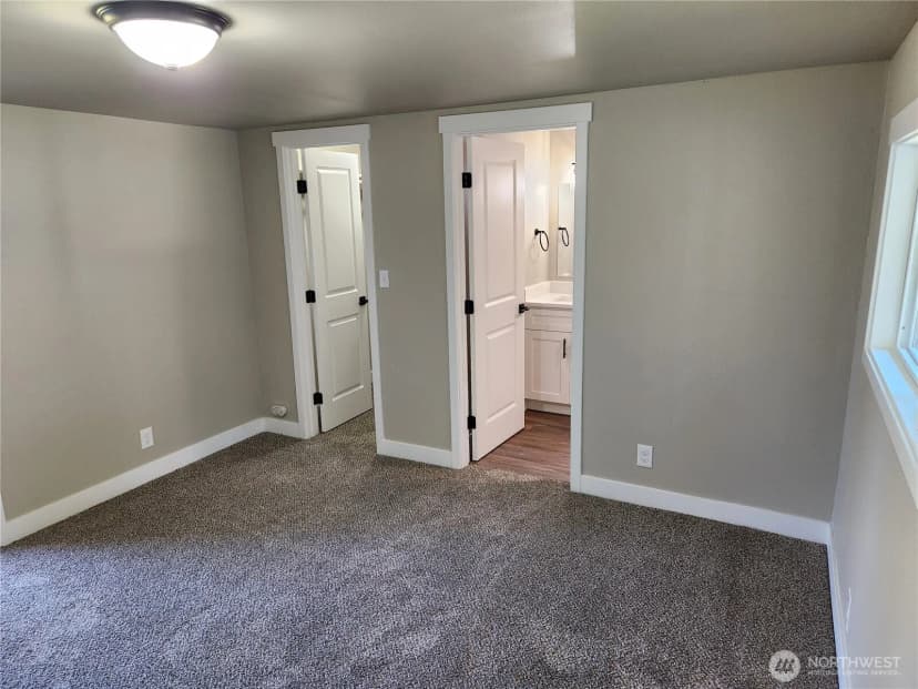 Property photo for 17105 8th Avenue Ct E, Spanaway photo 9