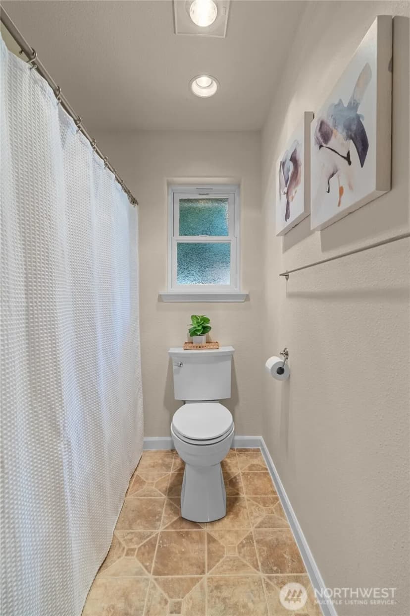 Property photo for 21945 Promontory Court Se, Yelm photo 19