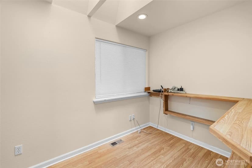 Property photo for 21945 Promontory Court Se, Yelm photo 20