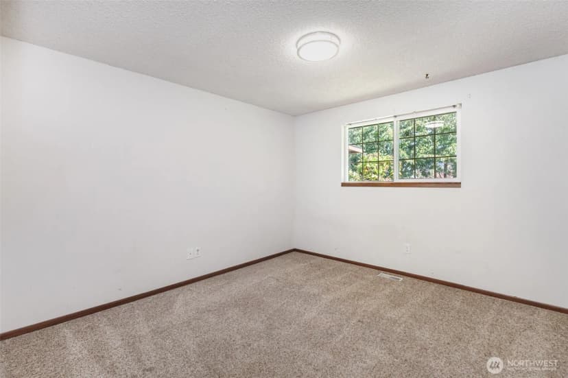 Property photo for 10953 Gardner Road, Burlington photo 13