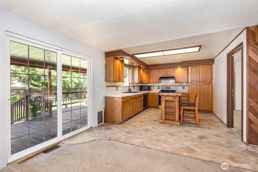 Property photo for 10953 Gardner Road, Burlington photo 8