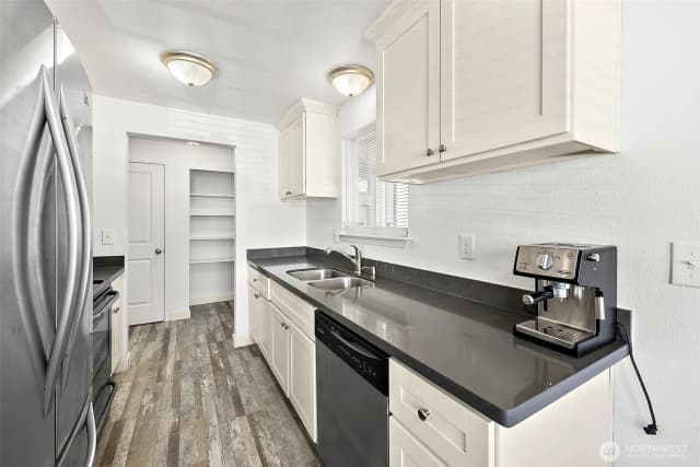 Property photo for 1212 S Prospect Street, Tacoma photo 3