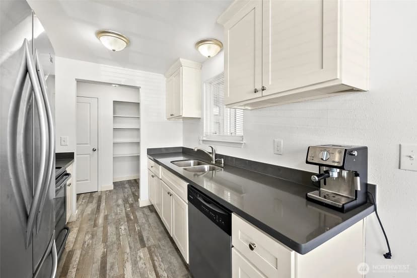 Property photo for 1212 S Prospect Street, Tacoma photo 3