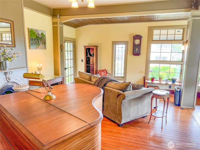 Property photo for 405 Taylor Street, Port Townsend photo 16