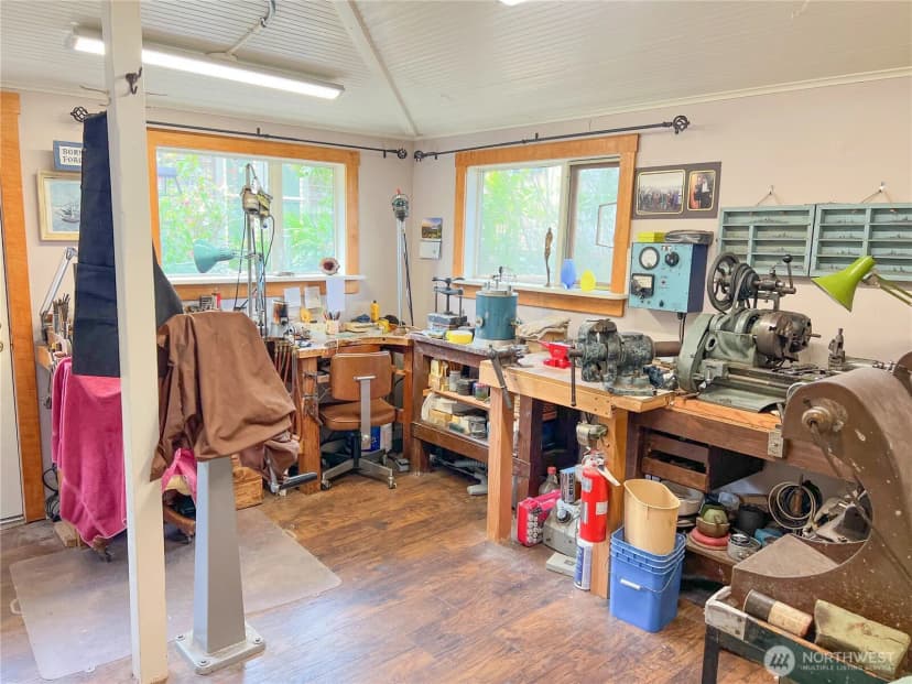 Property photo for 405 Taylor Street, Port Townsend photo 9