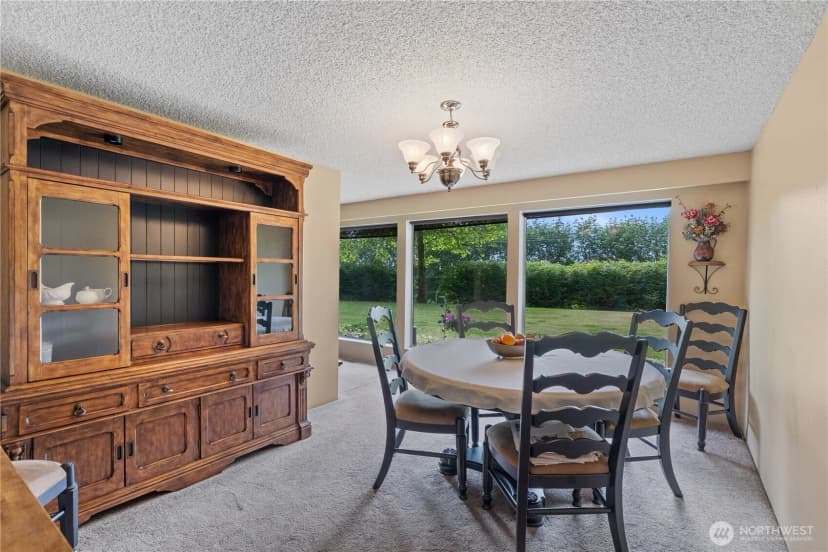 Property photo for 23019 Arlington Heights Road, Arlington photo 6