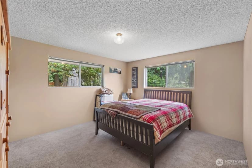 Property photo for 23019 Arlington Heights Road, Arlington photo 9