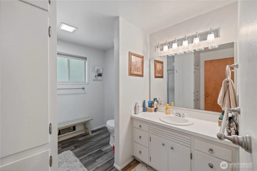Property photo for 23019 Arlington Heights Road, Arlington photo 16