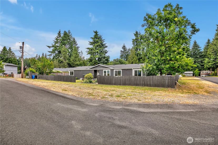 Property photo for 10707 209th Avenue E, Bonney Lake photo 25