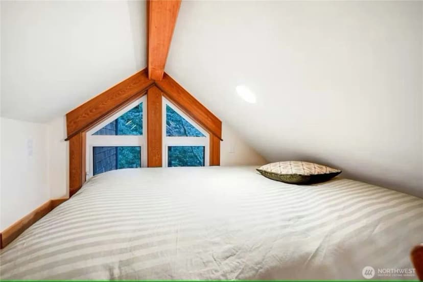 Property photo for 5579 Ne Foster Road, Bainbridge Island photo 12
