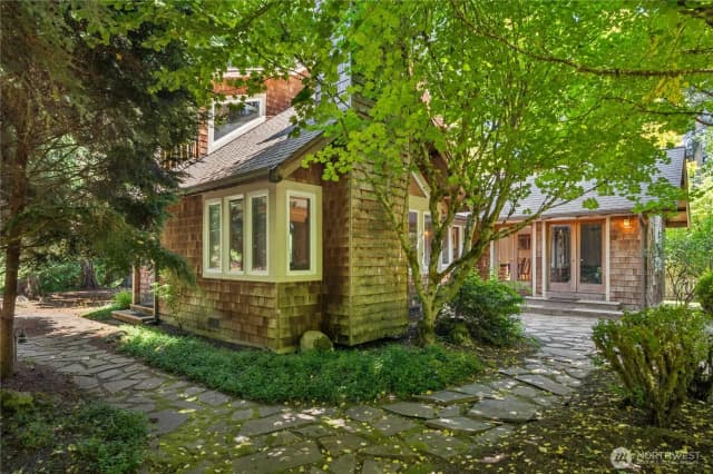 Property photo for 5579 Ne Foster Road, Bainbridge Island photo 3