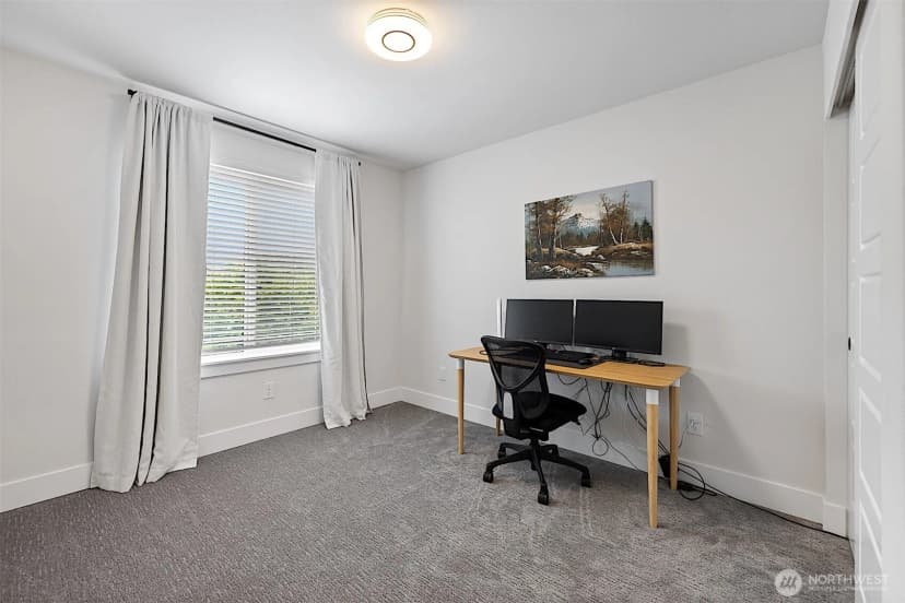 Property photo for 10111 12th Avenue E, Tacoma photo 27