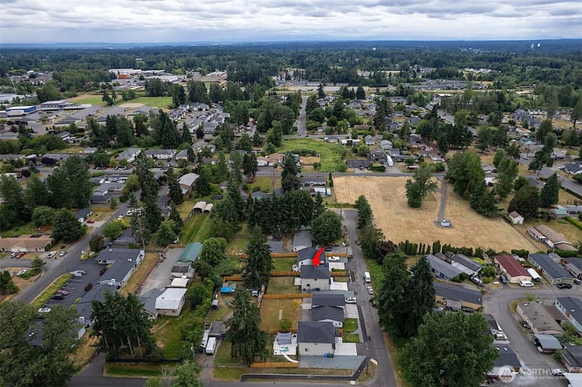 Property photo for 10111 12th Avenue E, Tacoma photo 39