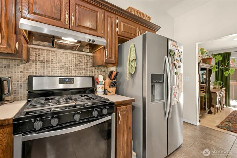 Property photo for 10 Cedar Place, Bellingham photo 8