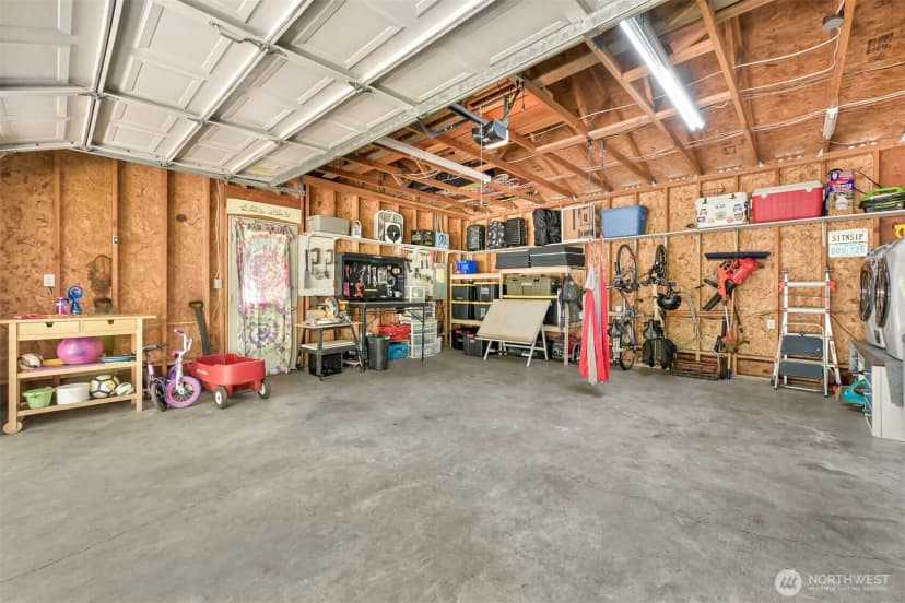 Property photo for 10 Cedar Place, Bellingham photo 18