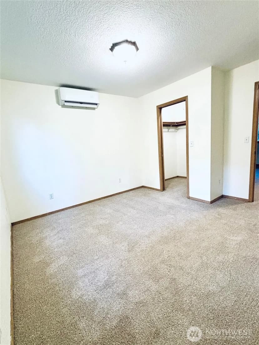 Property photo for 17502 Clear Lake Boulevard Se, Yelm photo 16