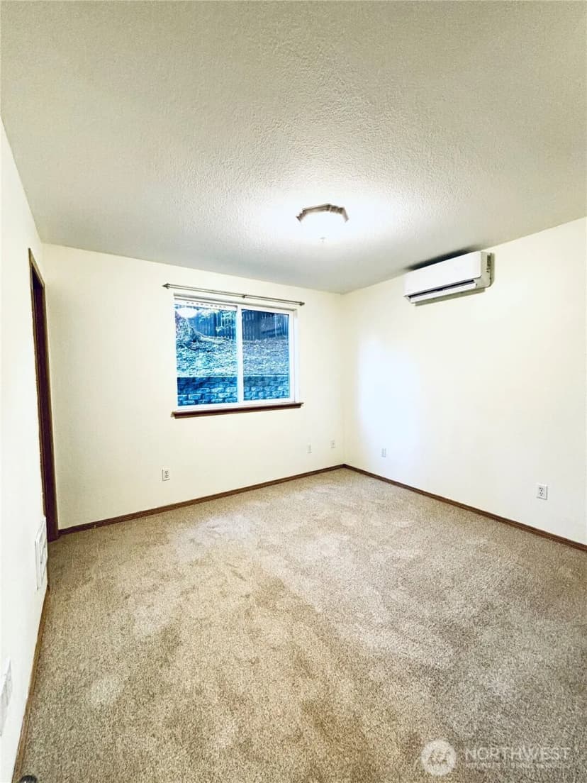 Property photo for 17502 Clear Lake Boulevard Se, Yelm photo 15