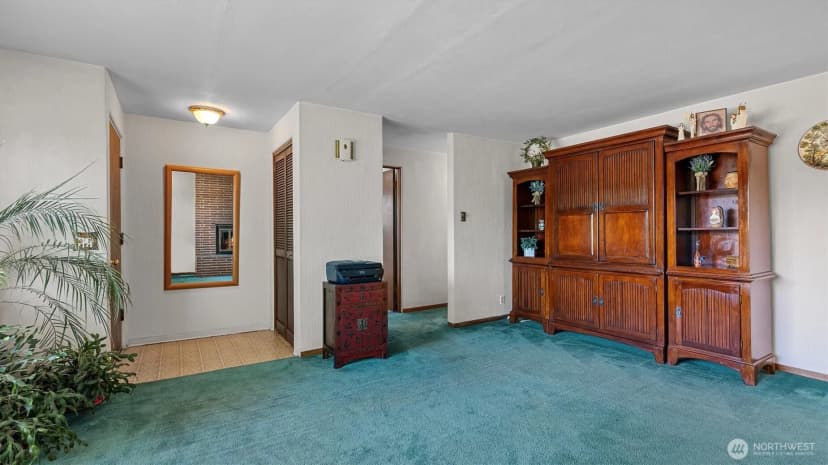 Property photo for 490 Se Pasek Street, Oak Harbor photo 9