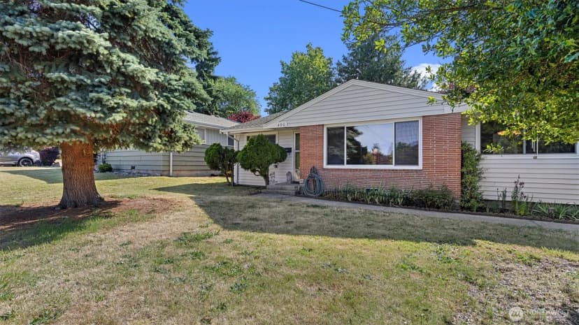 Property photo for 490 Se Pasek Street, Oak Harbor