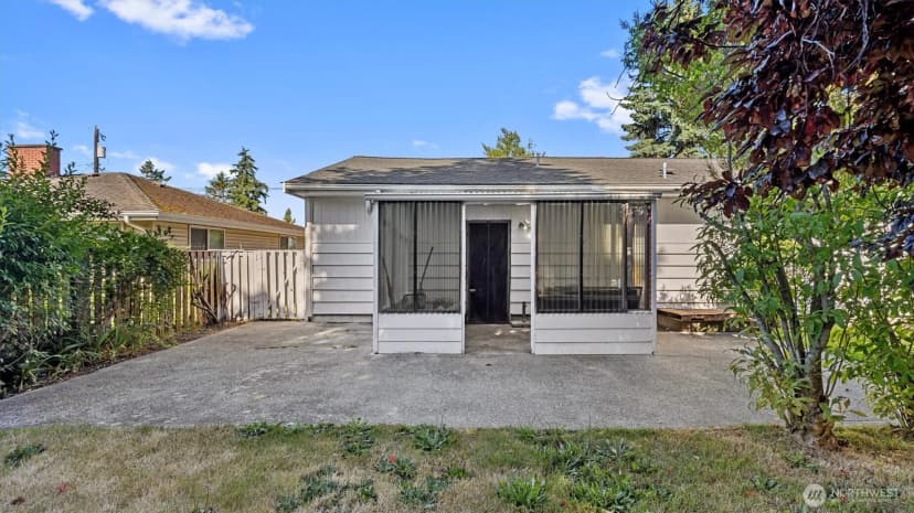 Property photo for 490 Se Pasek Street, Oak Harbor photo 35
