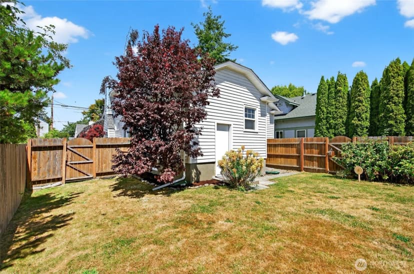 Property photo for 2318 F Street, Bellingham photo 30