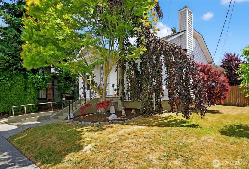 Property photo for 2318 F Street, Bellingham photo 5