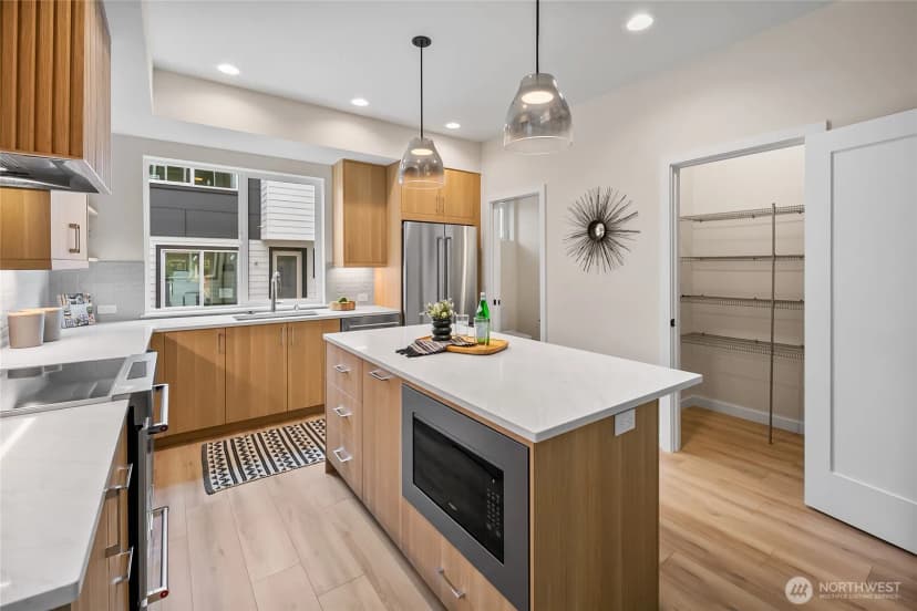 Property photo for 1740 A Nw 62nd Street, Seattle photo 5