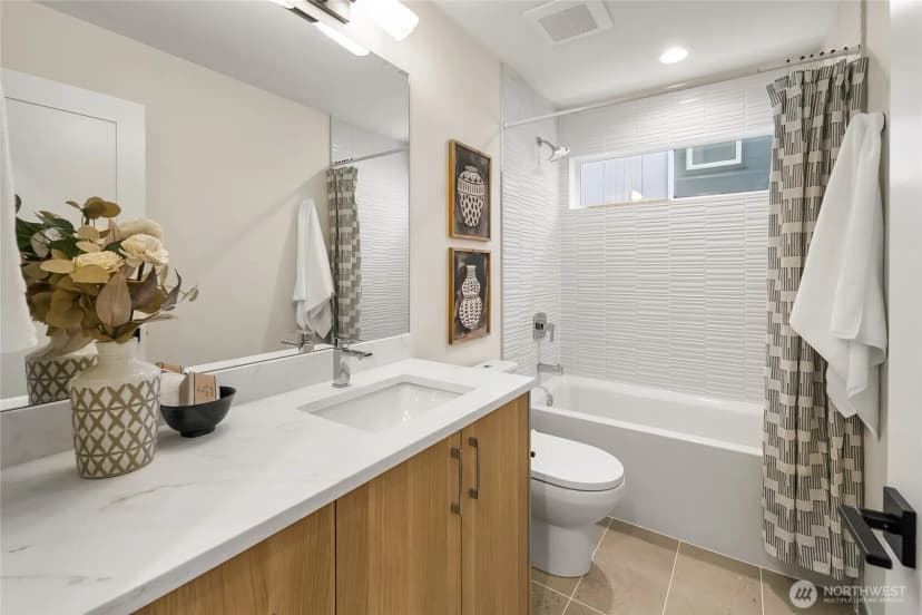 Property photo for 1740 A Nw 62nd Street, Seattle photo 21