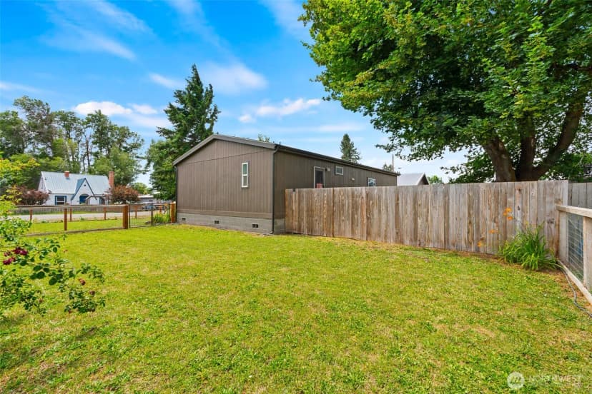 Property photo for 301 W 2nd Avenue, Kittitas photo 27