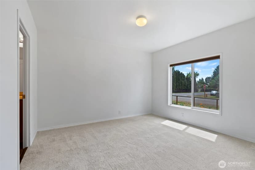 Property photo for 301 W 2nd Avenue, Kittitas photo 15