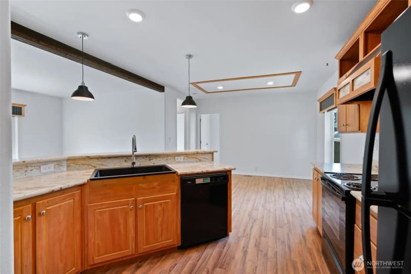 Property photo for 301 W 2nd Avenue, Kittitas photo 12