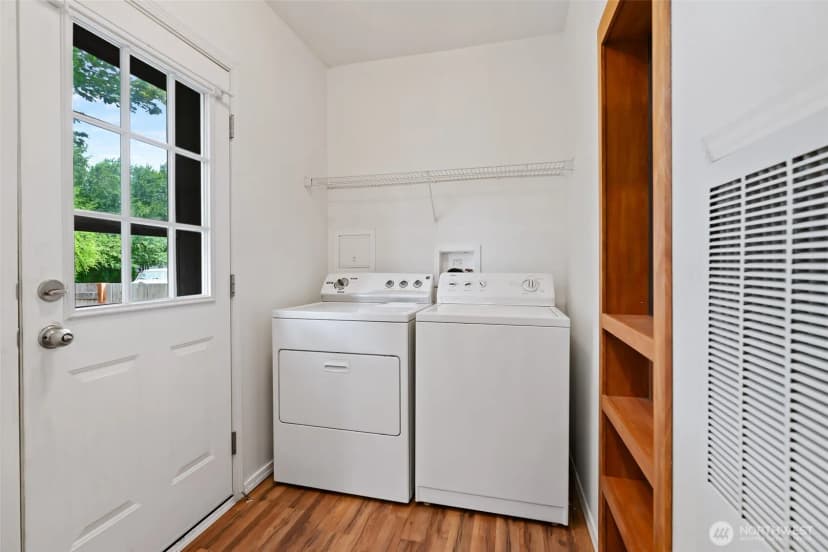 Property photo for 301 W 2nd Avenue, Kittitas photo 14