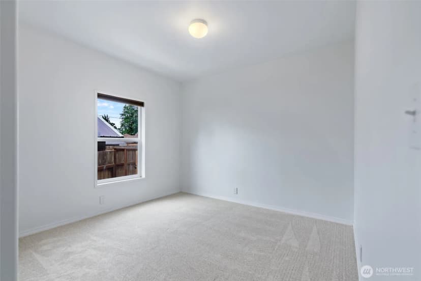 Property photo for 301 W 2nd Avenue, Kittitas photo 18