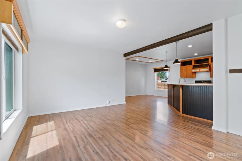 Property photo for 301 W 2nd Avenue, Kittitas photo 6