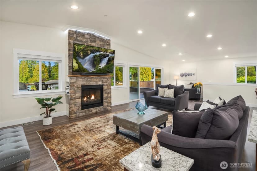 Property photo for 20910 Church Lake Drive E, Bonney Lake photo 9