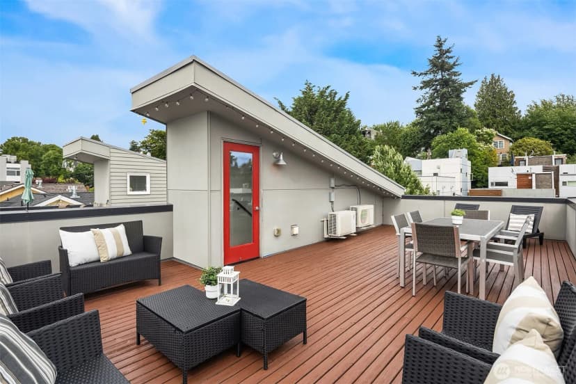 Property photo for 909 29th Avenue S, Seattle photo 23