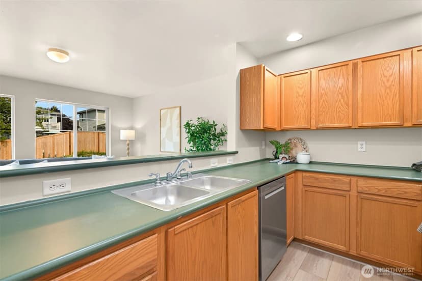 Property photo for 2809 Valencia Street, Bellingham photo 12