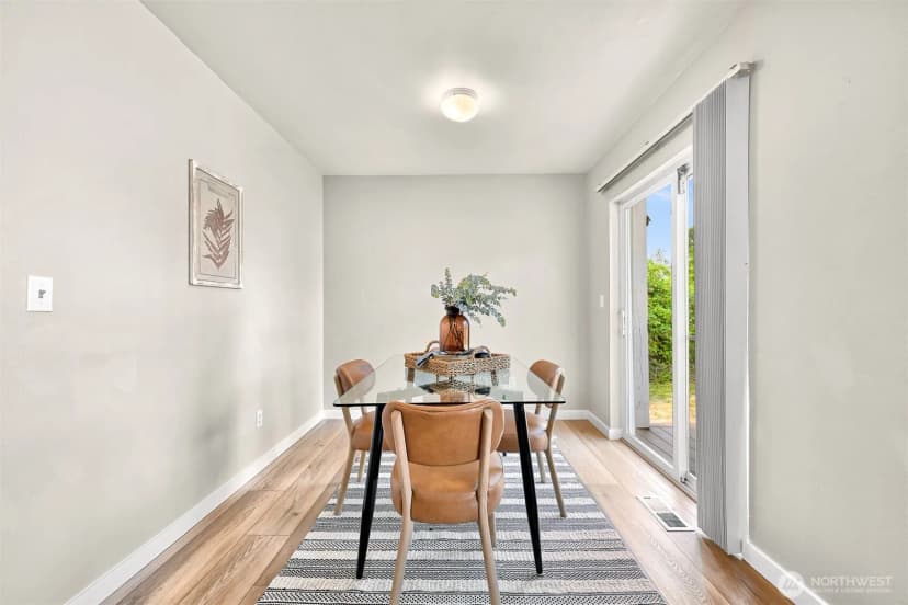 Property photo for 2809 Valencia Street, Bellingham photo 10
