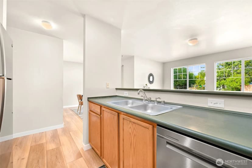 Property photo for 2809 Valencia Street, Bellingham photo 13