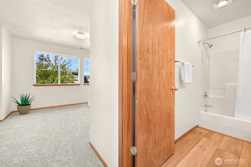 Property photo for 2809 Valencia Street, Bellingham photo 17