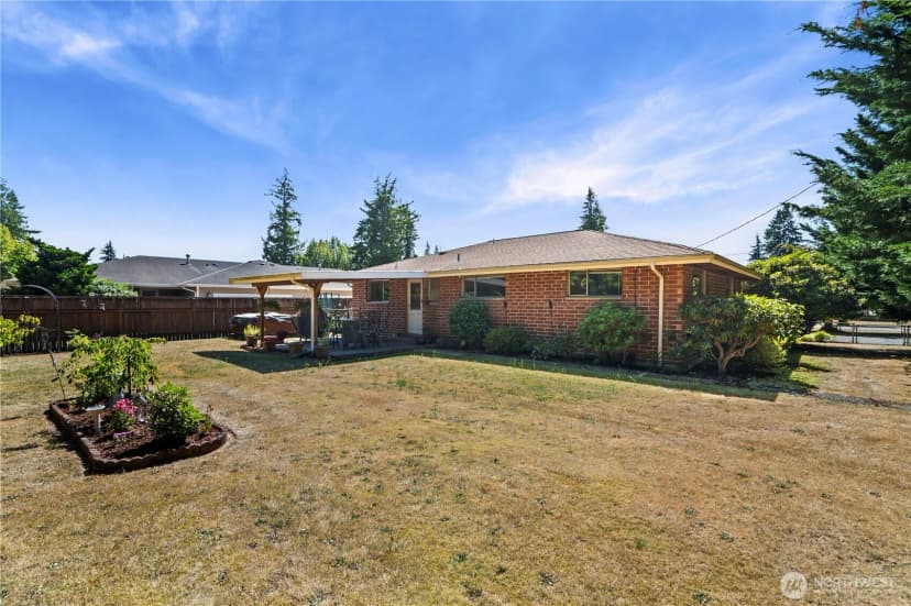 Property photo for 8727 52 Avenue Ne, Marysville photo 24