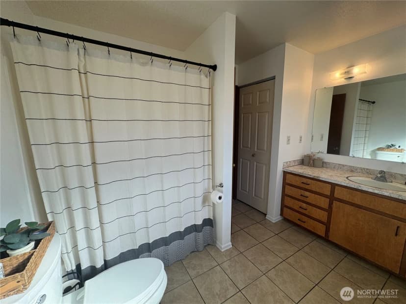 Property photo for 103 Crest Drive, Ephrata photo 11