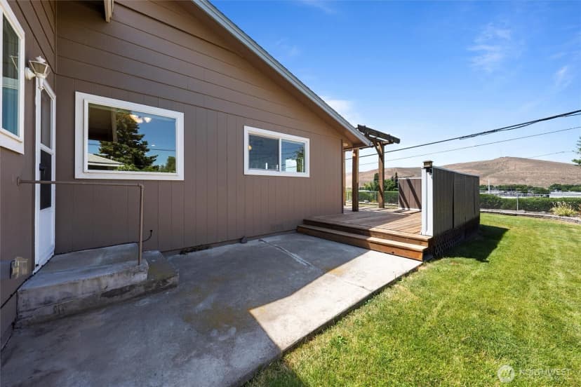 Property photo for 103 Crest Drive, Ephrata photo 23