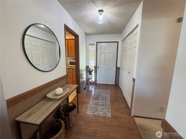 Property photo for 103 Crest Drive, Ephrata photo 2