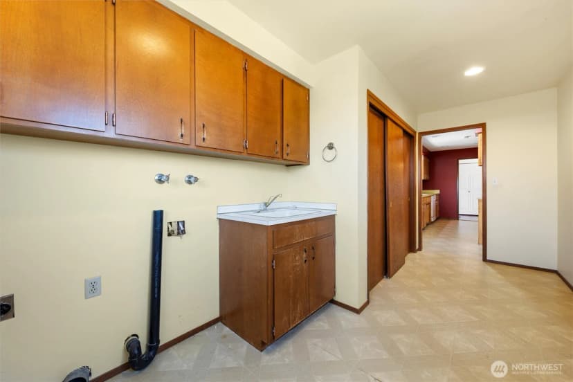 Property photo for 103 Crest Drive, Ephrata photo 18