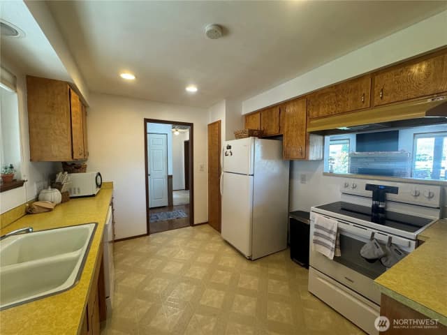 Property photo for 103 Crest Drive, Ephrata photo 4