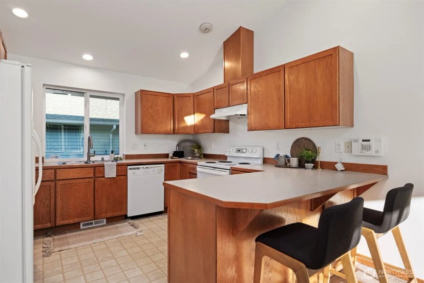 Property photo for 430 N 16th Street, Mount Vernon photo 9