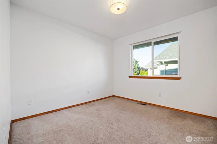 Property photo for 430 N 16th Street, Mount Vernon photo 26